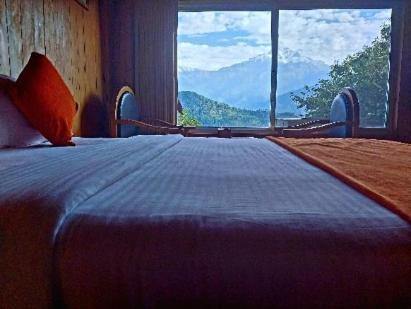 Himalayan Deurali Resort Pokhara Exterior foto